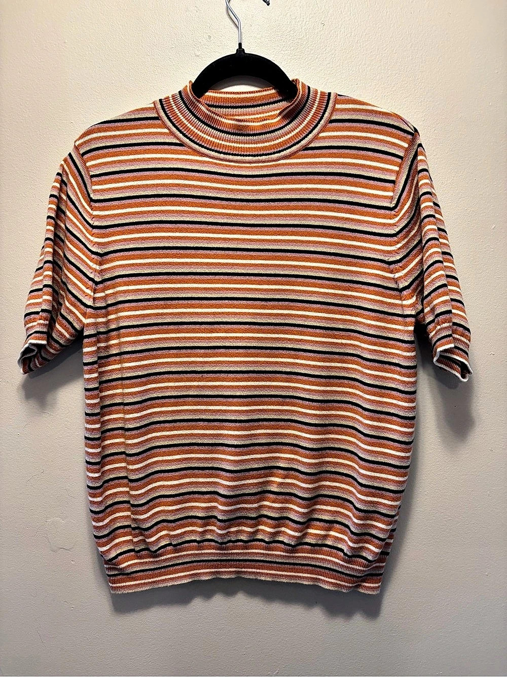 TANJAY Striped Turtleneck in Orange & Black Size Medium